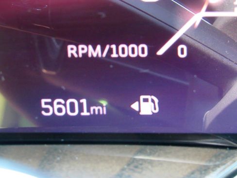 Used 2026 Cadillac Escalade Platinum Sport w/ LPO, ONYX Package AWD/4WD image 6
