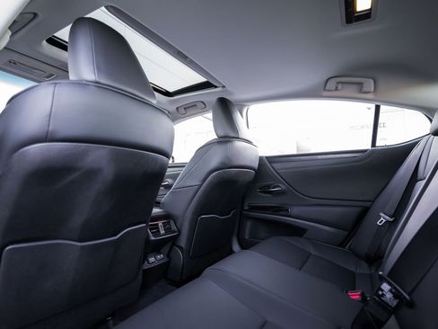 Used 2023 Lexus ES 350 w/ Premium Package image 14