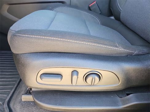 Used 2022 Chevrolet Corvette Stingray Preferred Cpe w/ Engine Appearance Package image 45