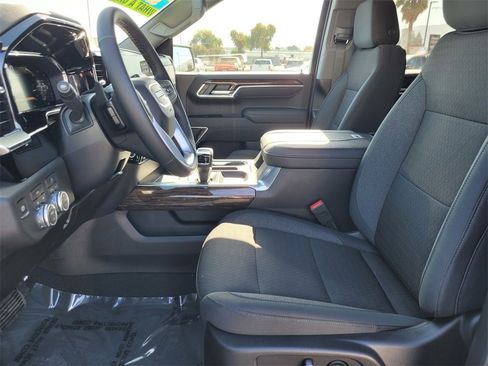New 2026 GMC Sierra 1500 Elevation image 11