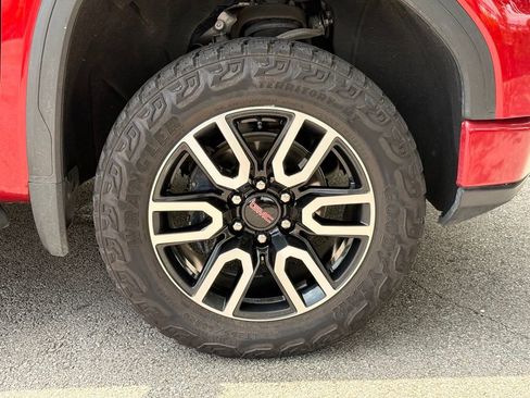 Used 2022 GMC Sierra 1500 AT4 w/ AT4 Premium Package AWD/4WD image 43
