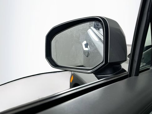 Used 2024 Hyundai Santa Fe Limited image 16