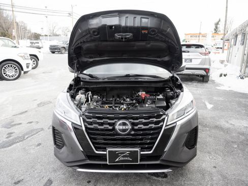 Used 2024 Nissan Kicks SV image 31