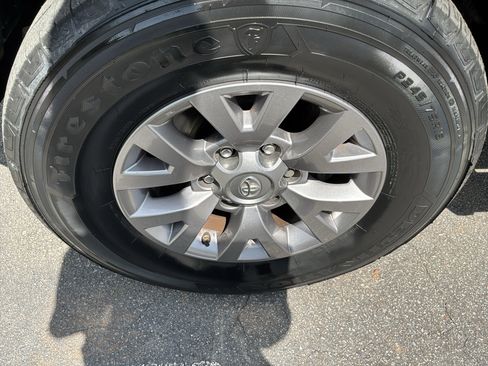 Used 2019 Toyota Tacoma SR5 image 13