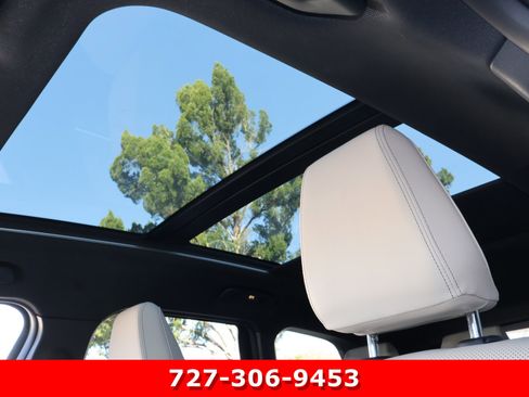 Used 2025 BMW X1 xDrive28i w/ Convenience Package image 5