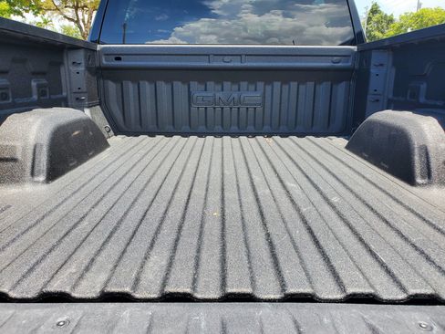 Used 2025 GMC Sierra 1500 SLT w/ SLT Premium Package RWD image 8
