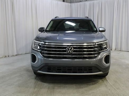 Used 2024 Volkswagen Atlas SE image 36