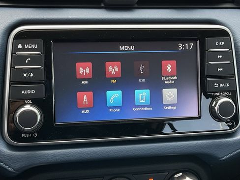 New 2025 Nissan Versa SV w/ Trunk Package image 26