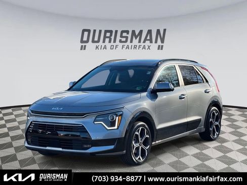 Used 2023 Kia Niro EX Touring image 1