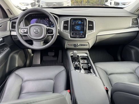 Certified 2024 Volvo XC90 B5 Core w/ Climate Package image 11
