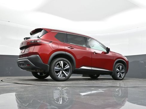 Used 2023 Nissan Rogue SL image 30