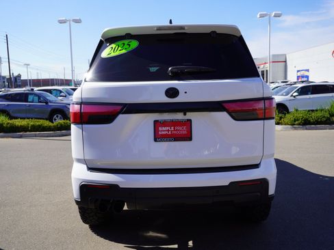 Used 2025 Toyota Sequoia TRD Pro AWD/4WD image 11