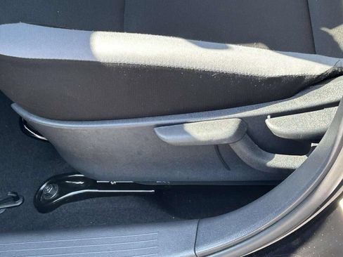 Certified 2025 Nissan Versa S w/ Trunk Package FWD image 17