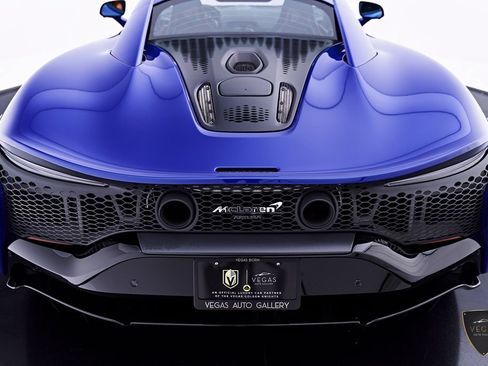 Used 2025 McLaren Artura RWD image 36