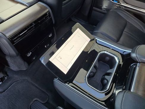 Used 2023 Jeep Grand Wagoneer Series II image 30