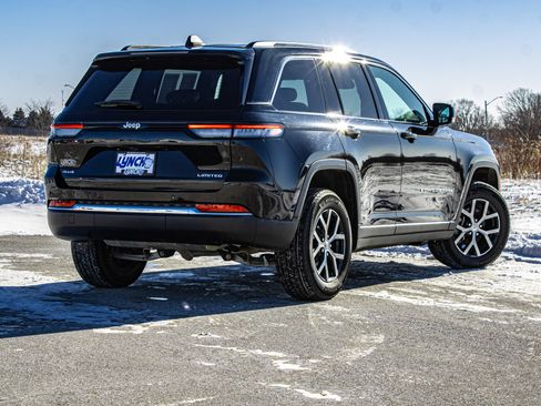 Used 2024 Jeep Grand Cherokee Limited image 14