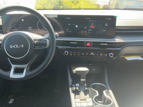 New 2026 Kia K5 EX image 32