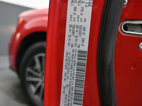Used 2018 Dodge Journey SE w/ Blacktop Package FWD image 14