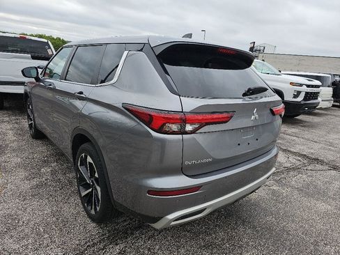 Used 2022 Mitsubishi Outlander SE FWD image 11