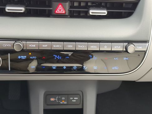 Certified 2025 Hyundai Ioniq 5 Limited image 28