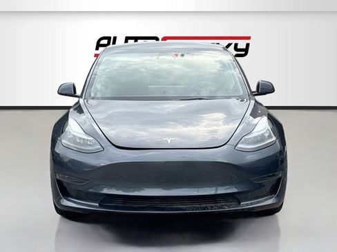 Used 2023 Tesla Model 3 Standard Range RWD image 2