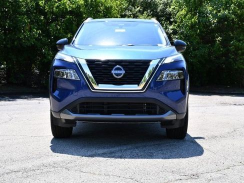 Used 2023 Nissan Rogue SL AWD/4WD image 2