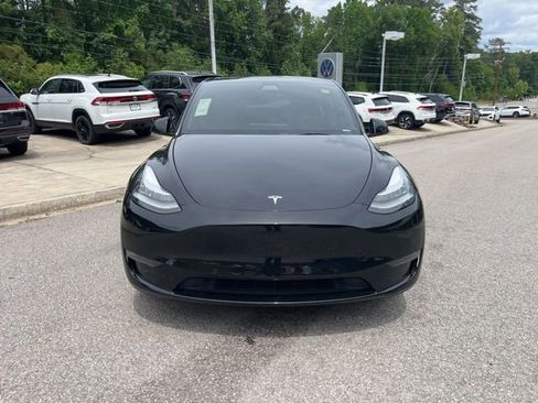 Used 2022 Tesla Model Y Long Range AWD/4WD image 34
