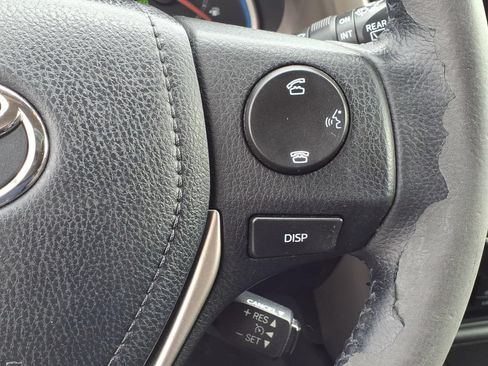 Used 2015 Toyota RAV4 Limited AWD/4WD image 28