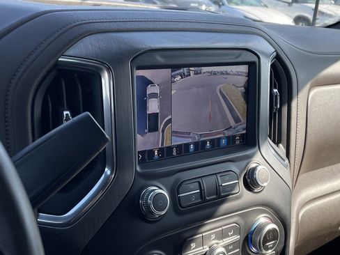 Used 2021 GMC Sierra 3500 Denali w/ Denali Ultimate Package image 17