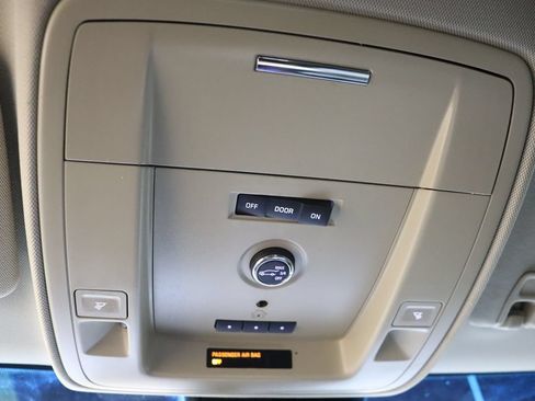 Used 2015 Chevrolet Tahoe LT RWD image 48