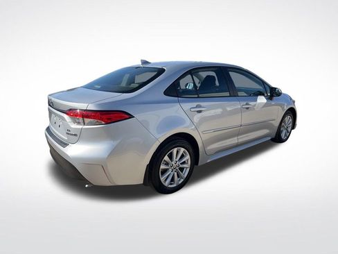Used 2023 Toyota Corolla LE image 45