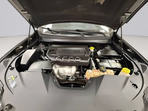Used 2019 Jeep Cherokee Limited FWD image 23