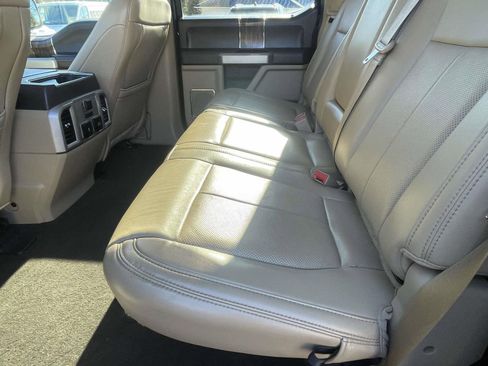 Used 2019 Ford F150 Lariat w/ Equipment Group 502A Luxury image 12