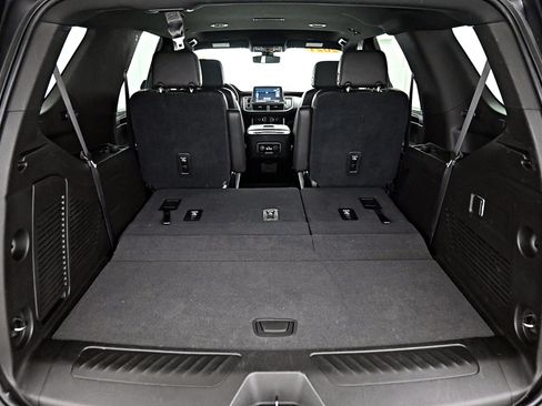 Used 2021 Chevrolet Tahoe LT image 36