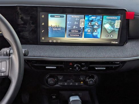 New 2026 Nissan Kicks SV image 11