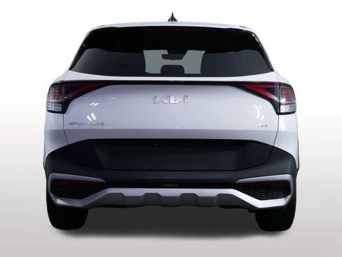 Certified 2025 Kia Sportage LX image 9