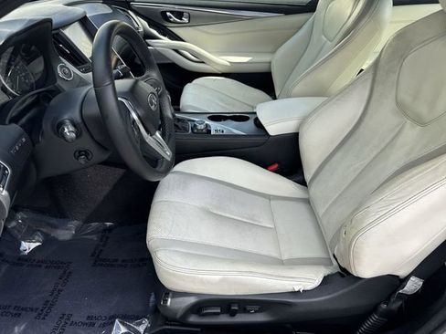 Used 2017 INFINITI Q60 2.0t w/ Premium Plus Package 2.0T RWD image 14