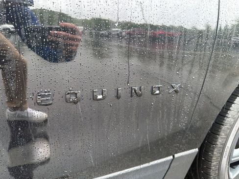 Used 2023 Chevrolet Equinox RS FWD image 23