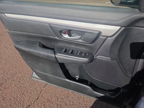 Used 2019 Honda CR-V LX image 14