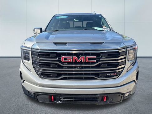 Used 2023 GMC Sierra 1500 AT4 w/ AT4 Premium Package AWD/4WD image 5