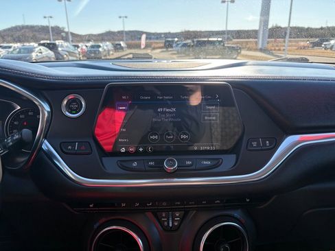 Used 2020 Chevrolet Blazer LT image 24