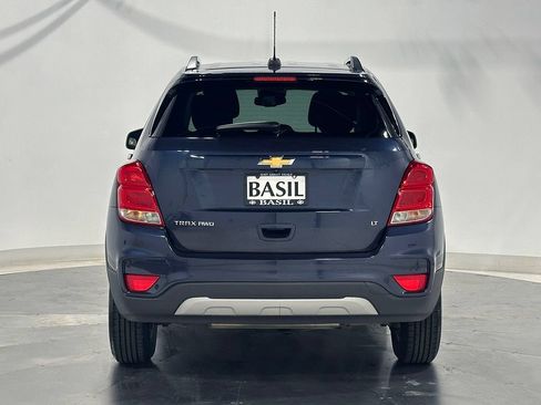 Used 2019 Chevrolet Trax LT w/ LT Convenience Package AWD/4WD image 12