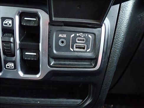 Used 2021 Jeep Wrangler Unlimited Sport AWD/4WD image 18