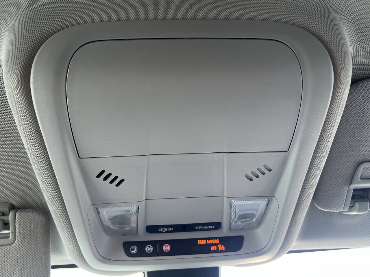 Used 2020 Chevrolet Equinox LS w/ LS Convenience Package FWD image 22