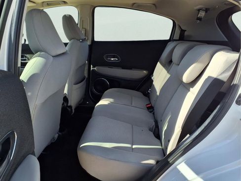 Used 2022 Honda HR-V EX image 8