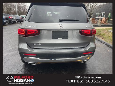 Used 2023 Mercedes-Benz GLB 250 4MATIC image 4
