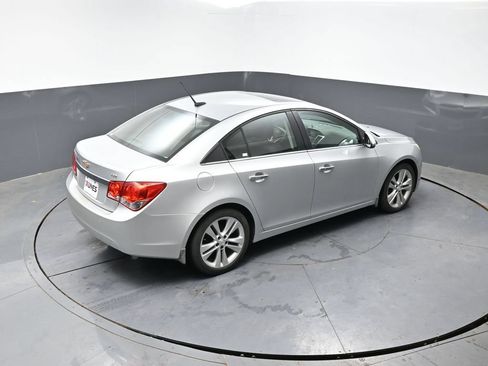 Used 2013 Chevrolet Cruze LTZ FWD image 11