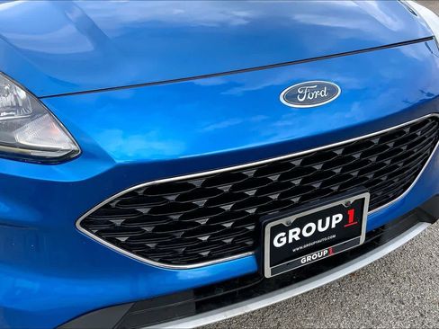 Used 2020 Ford Escape SE image 29