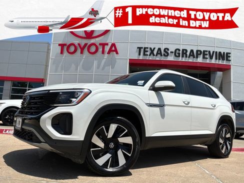 Used 2026 Volkswagen Atlas Cross Sport SE FWD image 1