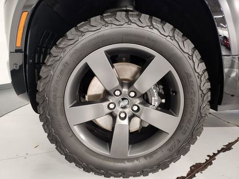 Used 2023 Land Rover Defender 110 Carpathian Edition AWD/4WD image 8